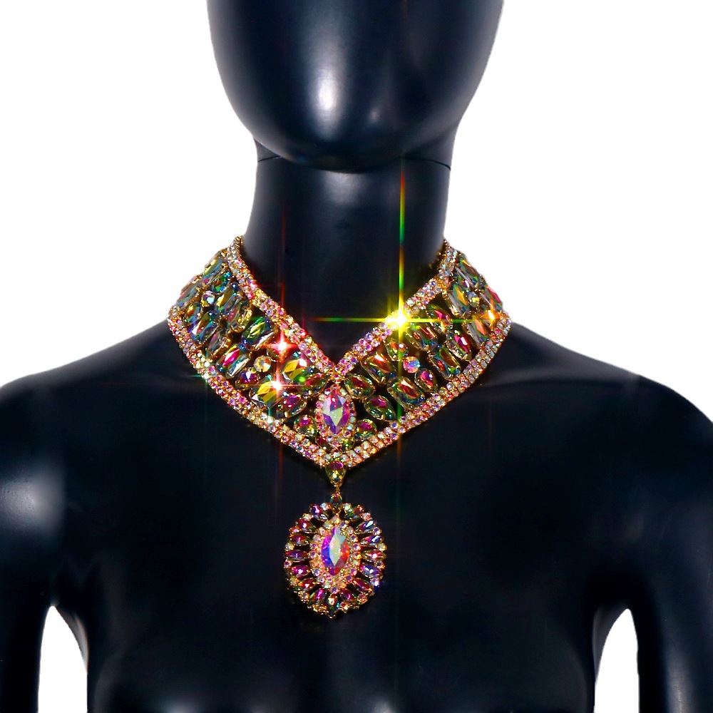 Transfronterizo nuevo traje de collar de diamantes de imitación personalidad europea y americana exagerada cena collar de joyería de lujo conjunto de joyas