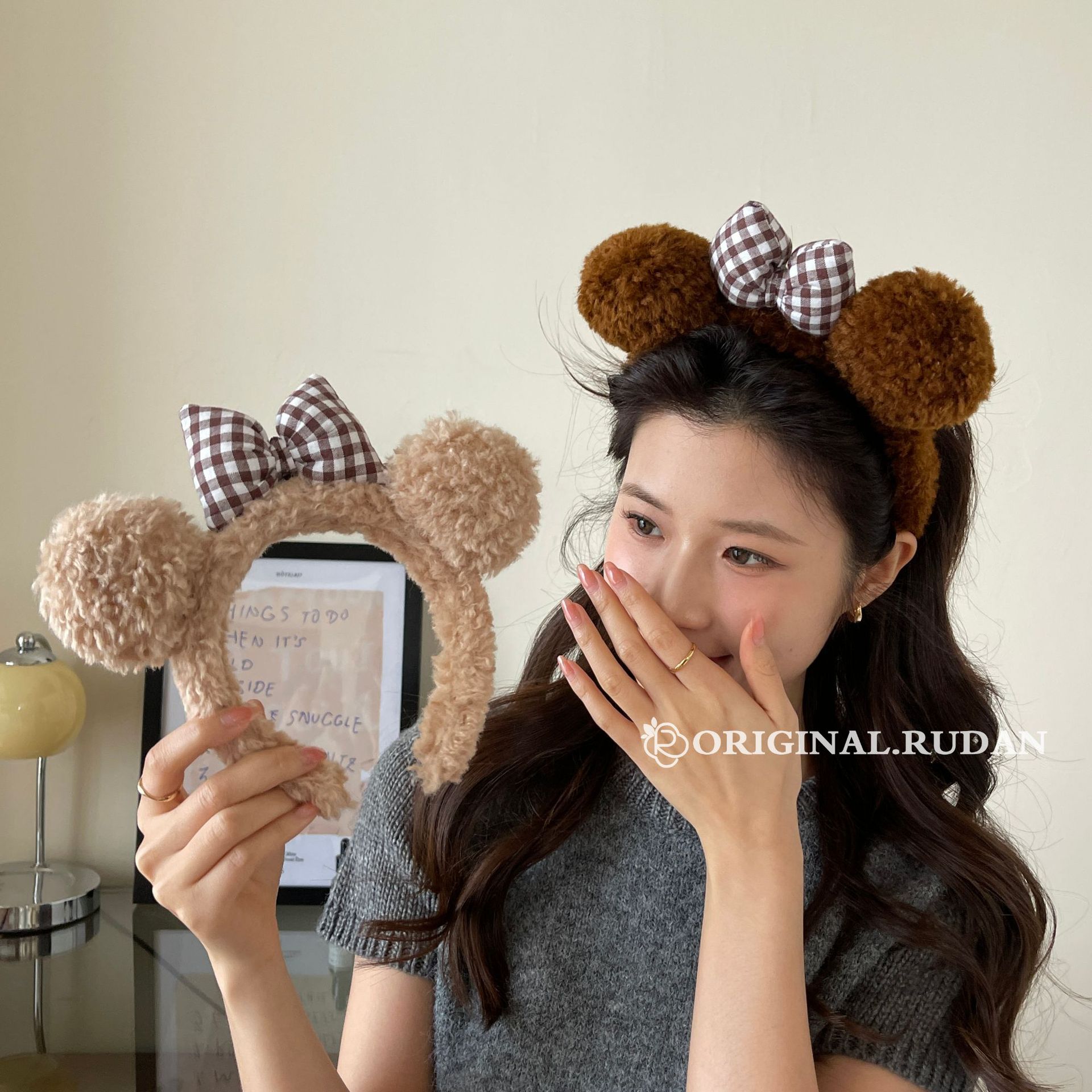 Demi-season cute cartoon hair accessory for face washing