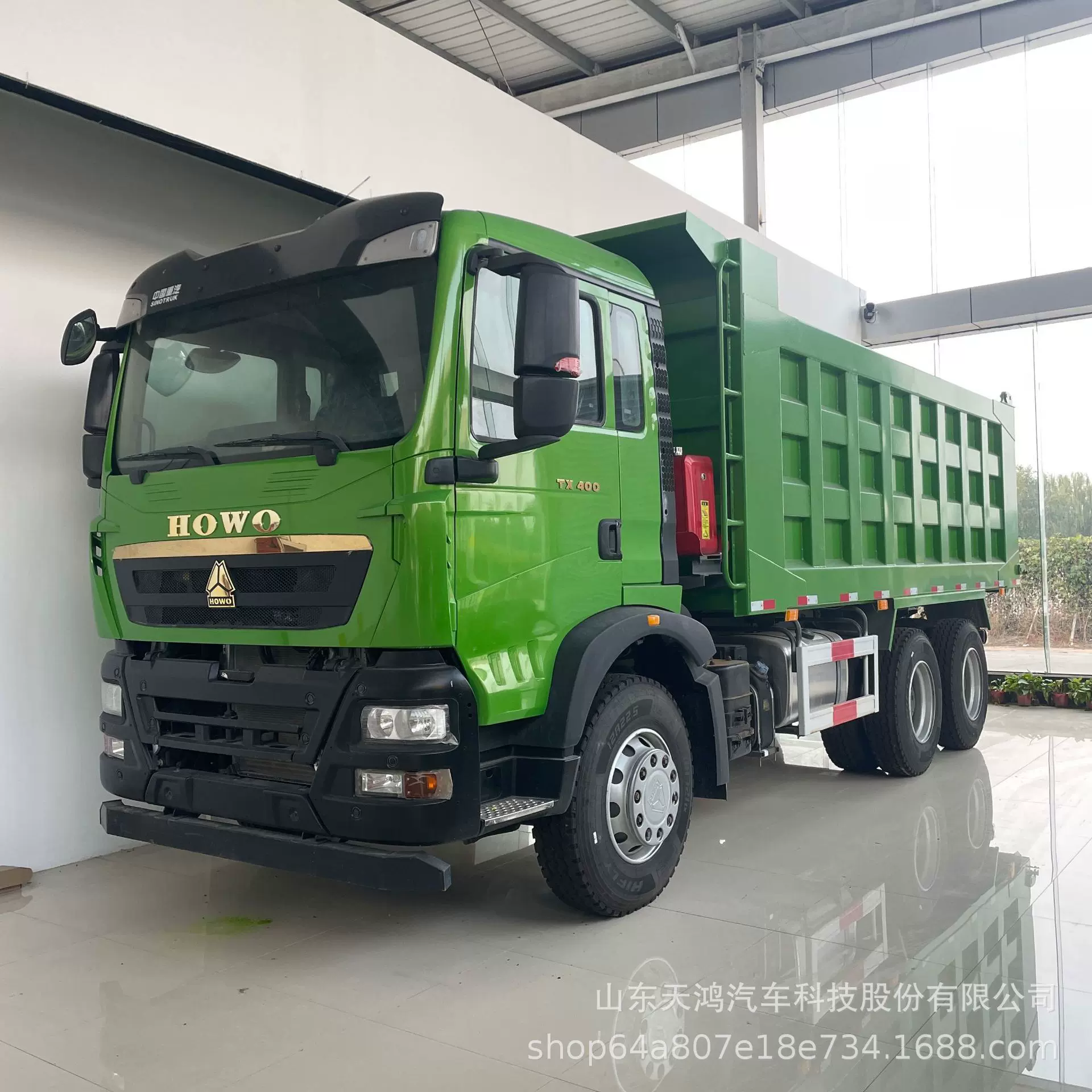 境外供应重汽豪沃TX400翻斗渣土车6X4后翻自卸卡车Rear dump truc