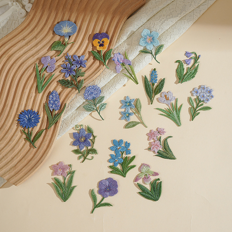 ins风蓝色立体花朵绣花系列布贴  刺绣布贴服装  污渍修补熨烫背