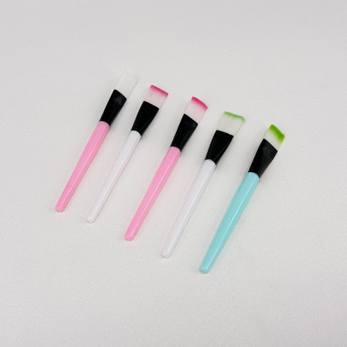 Wholesale facial mask tools, white pole facial mask brushes, makeup brushes, Yiwu makeup brush tools, foundation two-color brush