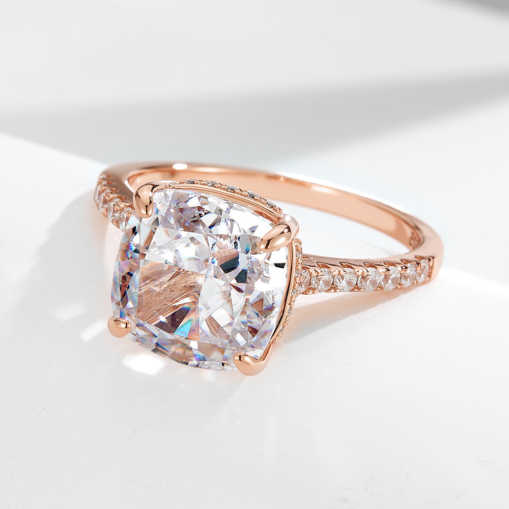 Anello di design in argento sterling 925 e zircone 5a donna_voghion.com