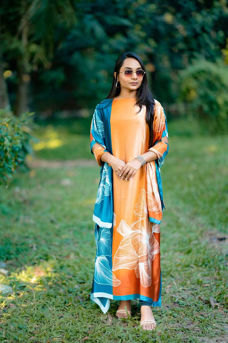 2025 primavera y verano nuevo Amazon venta rápida ropa malaya camisa de arena imitación seda brocado ropa de protección solar de vacaciones de playa