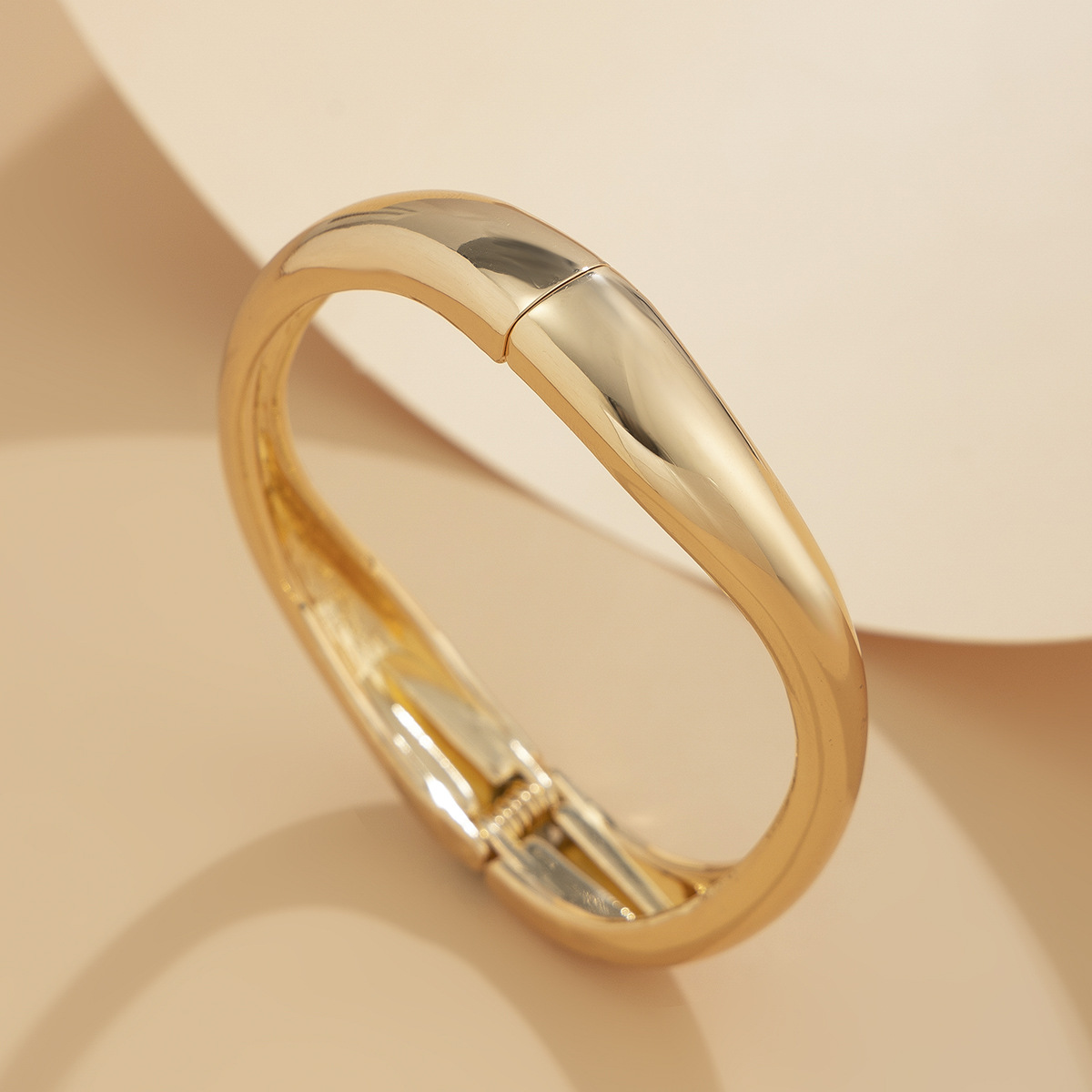 32g Weight Bangle Classification Alloy Chain Material Street Occasion Alloy Material Geometric Pattern Women's Gender Plating Design Exaggerated Style Exaggerated Geometric Alloy Bangles Wholesale 6