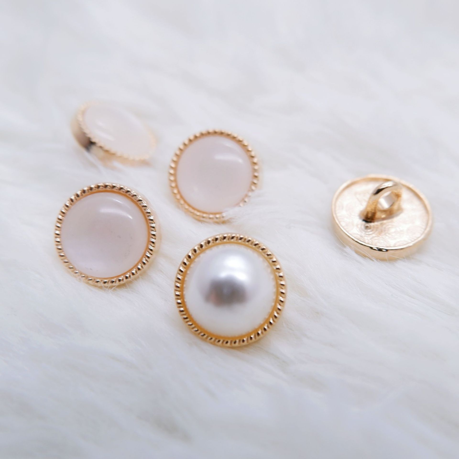 58A8F526-2A39-4BE0-BCFC-BDE093