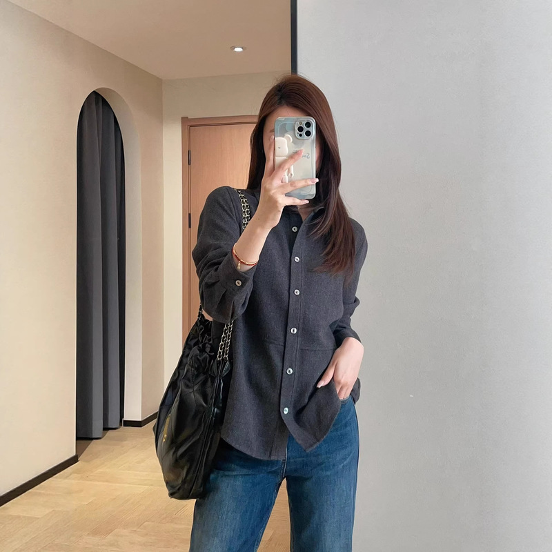 Spring Is Not Too Late: Practical and Stylish Merino Wool Warm Thickened Layered Collared Long-Sleeve Shirt for Women, New Autumn and Winter Model Spring Is Not Too Late: Practical and Stylish Merino Wool Warm Thickened Layered Collared Long-Sleeve Shirt for Women, New Autumn and Winter Model