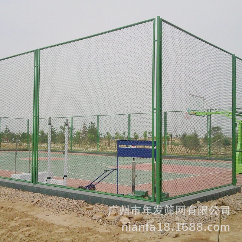 广东勾花网护栏现货 菱形孔包塑小区运动场日字型围网