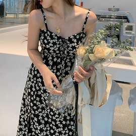 大码吊带连衣裙女2026夏季法式中长款碎花裙子三亚泰国海边度假
