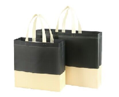 Bolsas de tela no tejida de película en caliente en la exposición publicitaria de gran capacidad bolsas de mano en blanco bolsas de compras de regalo