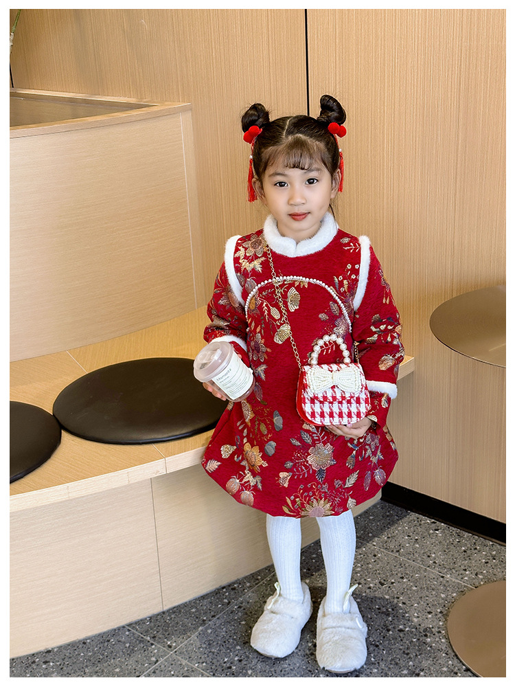 Women's Cotton And Linen Plaid Cherry Bow Knot Cute Beading Pearls Shell Flip Cover Crossbody Bag display picture 12