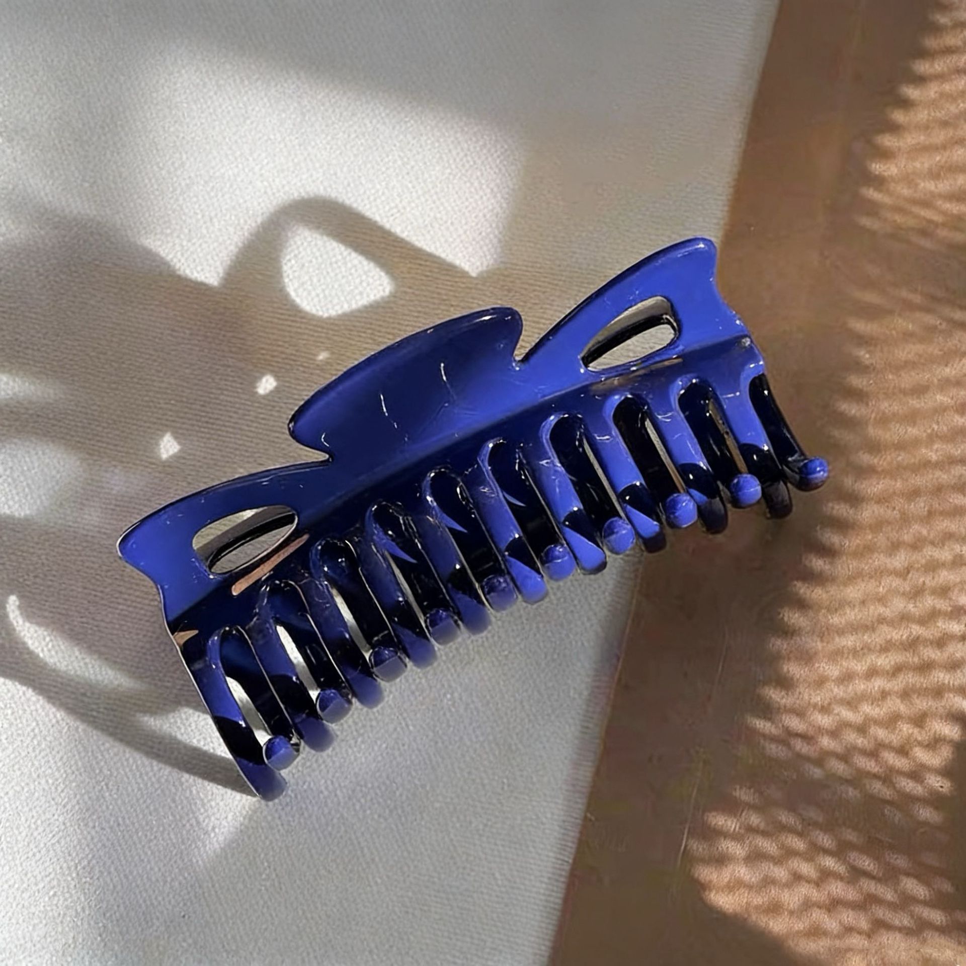 Big monster royal blue