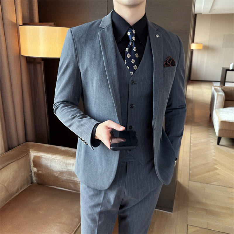 Matte gray (suit + vest + trousers)