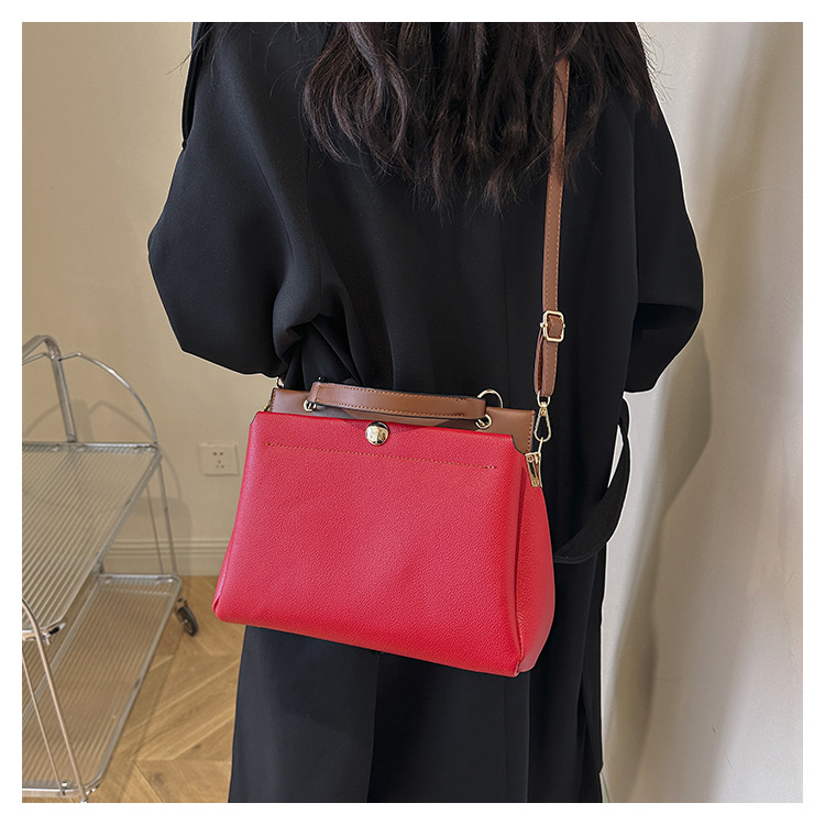 Foreign trade commuter women's bag 2024 spring and summer new contrast color handbag single shoulder crossbody women's bag large capacity women's bag_voghion.com