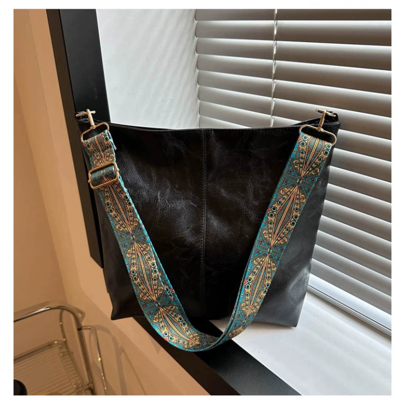 One-Shoulder Bag, Summer Fashion Spacious Shoulder Bag, Faux Leather, Adjustable Strap