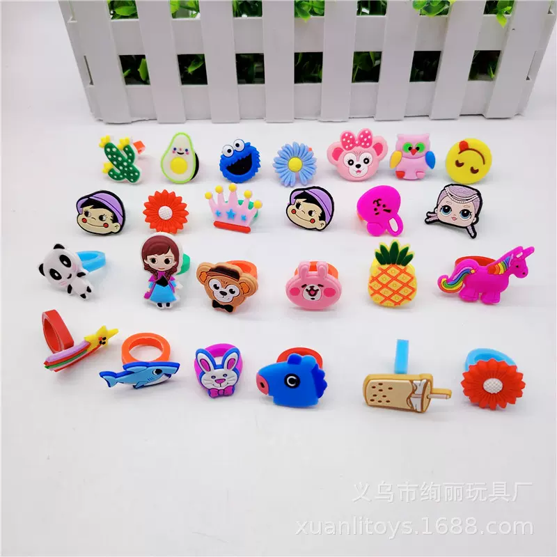 促销小礼品批发 儿童软胶戒指  多款卡通戒指小孩过家家玩具