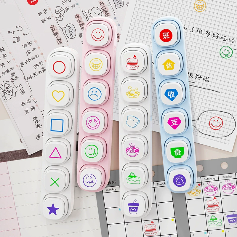 Маленькая красная книга того же мультфильма с шестью печатями большой коллекции