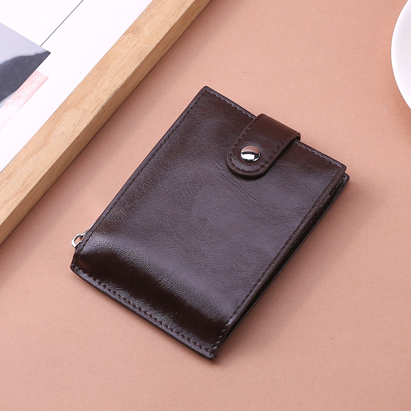 Cartera de cuero suave transfronteriza, cartera de cuero de caballo loco, cartera de dinero retrógrado, cartera de cambio horizontal con botón, cartera de pick-up suave