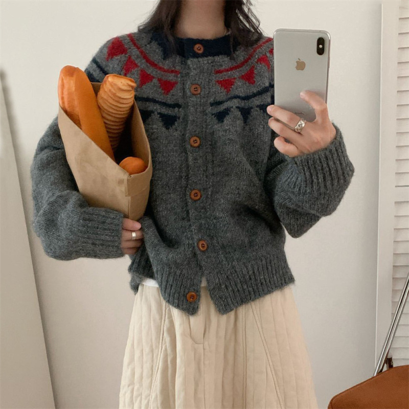 日系复古撞色提花毛衣外套女秋冬新款宽松慵懒风长袖针织开衫上衣|undefined