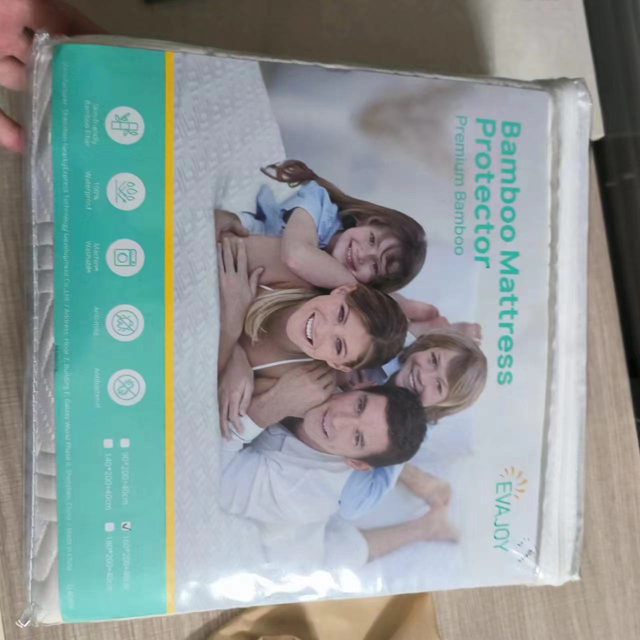 Amazon colcha impermeable colcha a prueba de orina colcha engrosada acolchada Simmons cubierta protectora al por mayor lavable