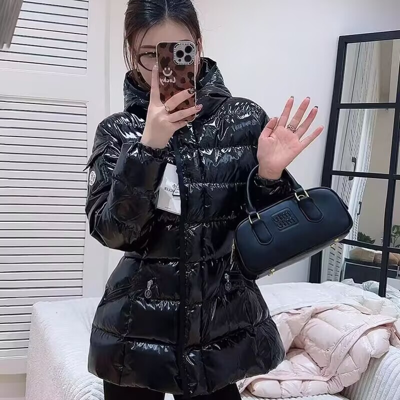 Winter Mengjia Slim Waist Slimming Lightweight Coat, Warm, Ultra-light, Easy-to-clean, Shiny Women's Down Jacket Winter Mengjia Slim Waist Slimming Lightweight Coat, Warm, Ultra-light, Easy-to-clean, Shiny Women's Down Jacket