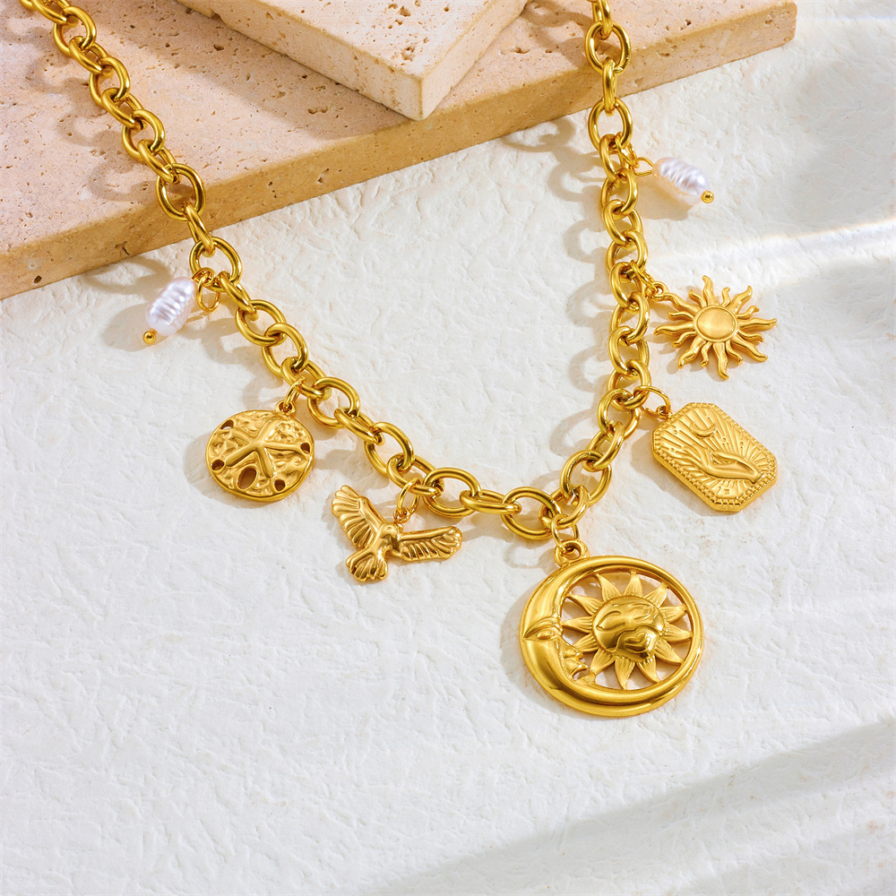 Wholesale Jewelry Retro Classic Style Sun Heart Shape Flower 304 Stainless Steel Plating Pendant Necklace Cable Chain display picture 15