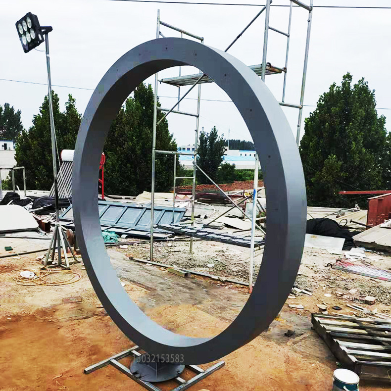 秋季拍照打卡枫叶林水雾门 厂家制作户外不锈钢喷雾雕塑引流设备