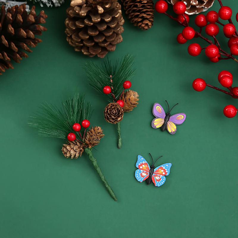 Pino aguja mini árbol de Navidad accesorios PVC color mariposa Navidad decoraciones Navidad pino cono aguja de pino DIY decoración