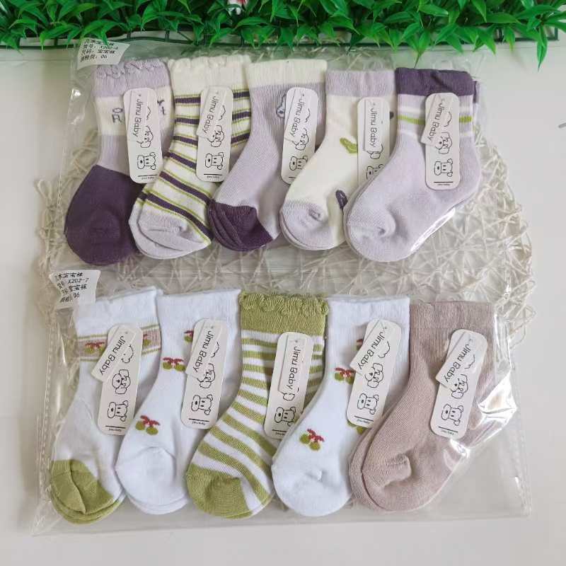 Cute children's demi-season cartoon knee socks for boys