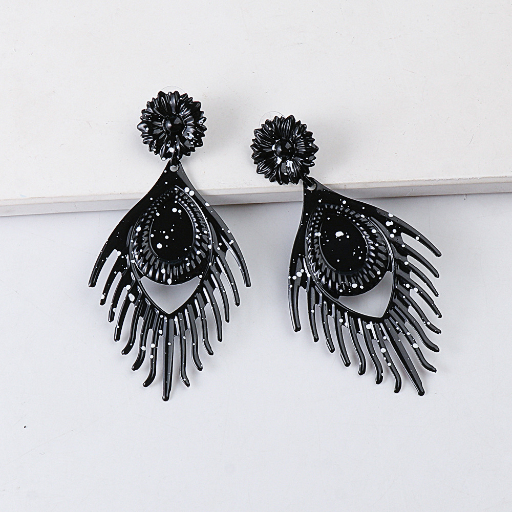 Paint Geometric Flower Feather Pendant Earrings Wholesale Nihaojewelry display picture 4