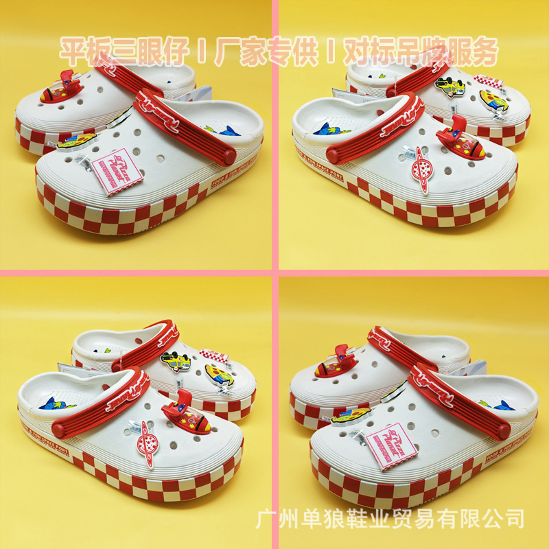 Crocs Sports Flat Clogs Collaboration with Toy Story Cartoon Three-Eyed Alien and Pizza Planet Crocs Sports Flat Clogs Collaboration with Toy Story Cartoon Three-Eyed Alien and Pizza Planet