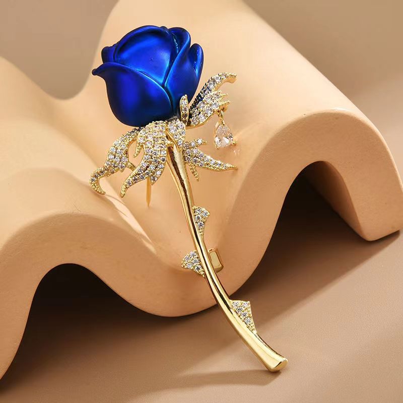 Broche de luxe en cristal léger haut de gamme pour femme, simple et tendance, accessoire de mode, broche en perles en gros_voghion.com