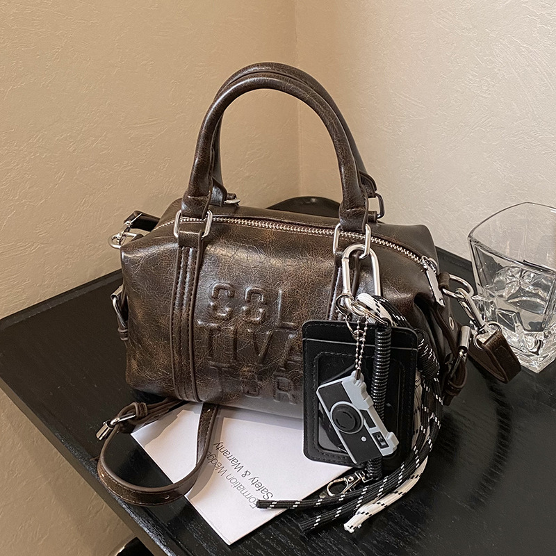 아메리칸 레트로 트렌디 니치 휴대용 보스턴 베개 가방 여성용 다용도 패션 통근 크로스 바디 백