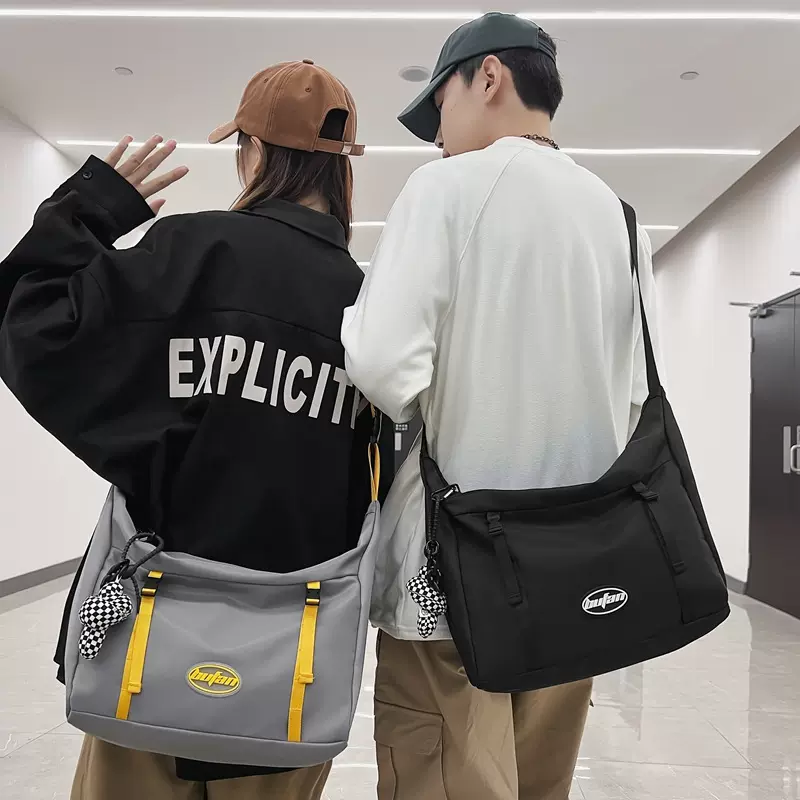 源头_男士斜挎包日系原宿中大学生休闲背包时尚潮流男女挎包