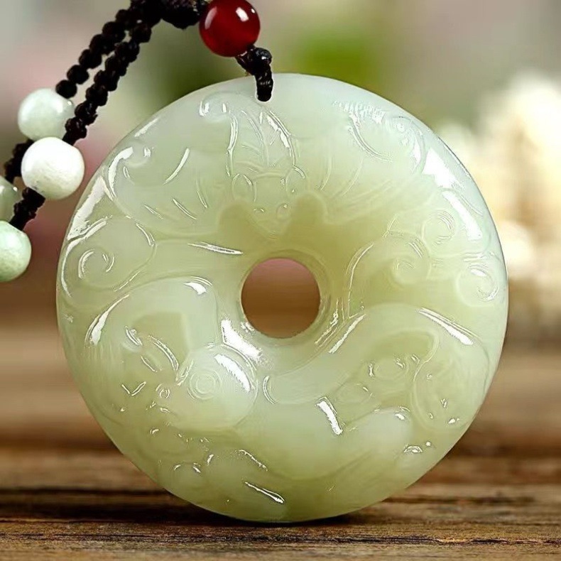 Mặt dây chuyền ngọc Hetian tự nhiên hình 12 con giáp – khóa an toàn phong thủy — Màu trắng xanh chi tiết 15