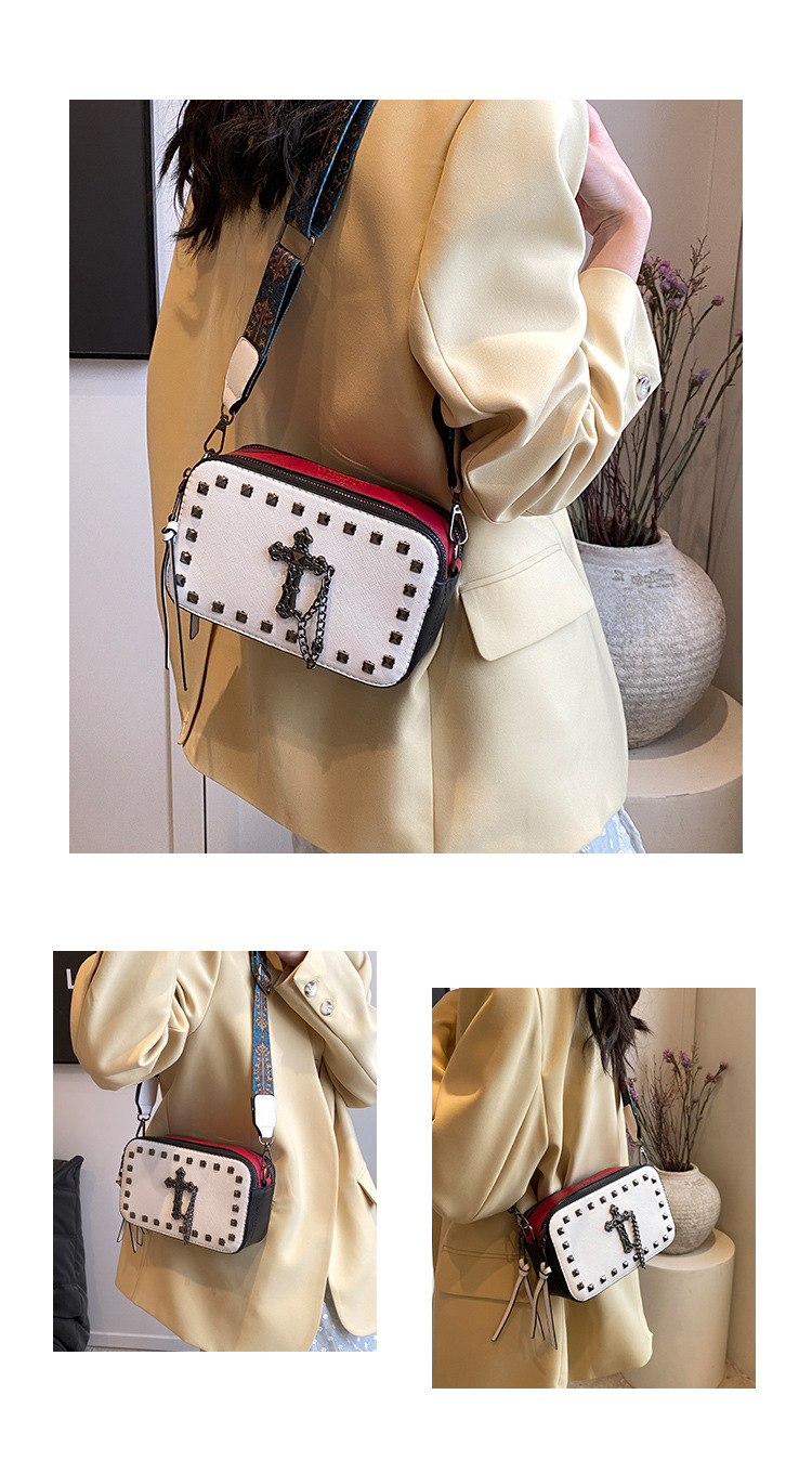 Femmes Moyen Faux Cuir Traverser Vêtement De Rue Rivet Fermeture Éclair Sac Carré display picture 3