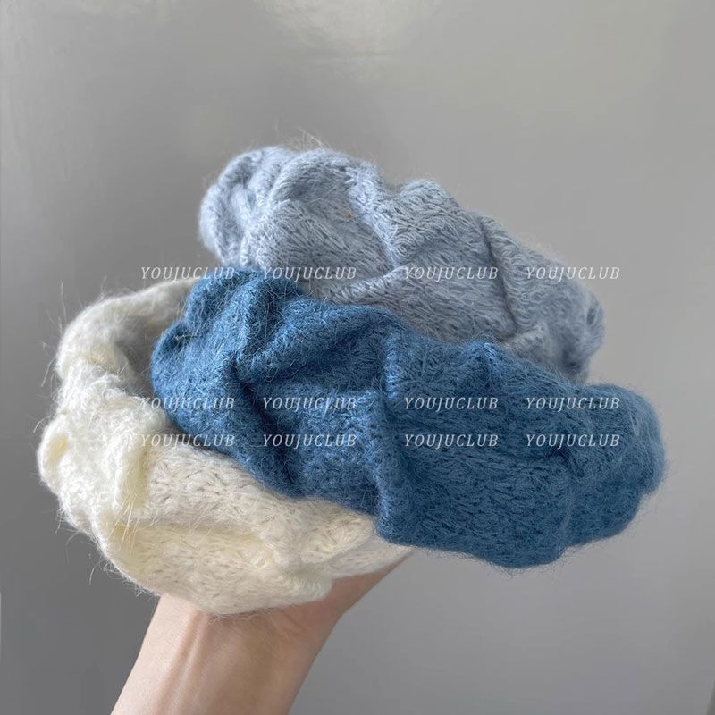 Retro blue white headband