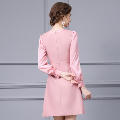 Zhili Pink Premium Pearl Buckle Decoration Slim Fit and Elegant Style Dress New for Autumn and Winter 2023