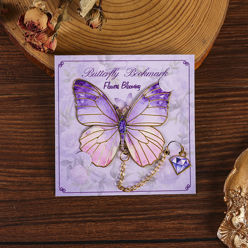 Marcapáginas de metal con diseño de instrumento musical clásico chino, regalo pequeño cultural y creativo de la Ciudad Prohibida, regalo para estudiantes y profesores, clip para libros con diseño hueco.