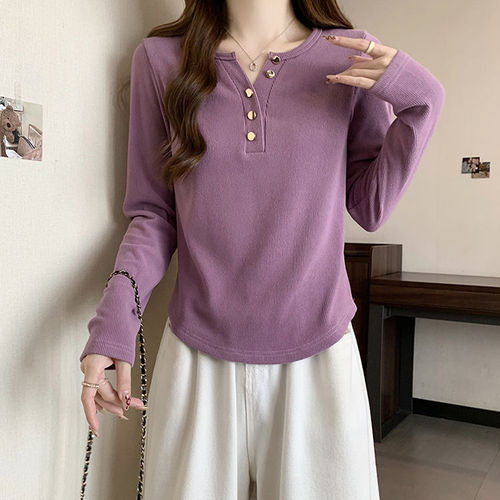 Autumn/Winter Pure Cotton Square Shoulder Slim Fit Long Sleeve T-shirt for Plus Size Women, Stylish V-neck, Versatile Women's Top for 200 lbs