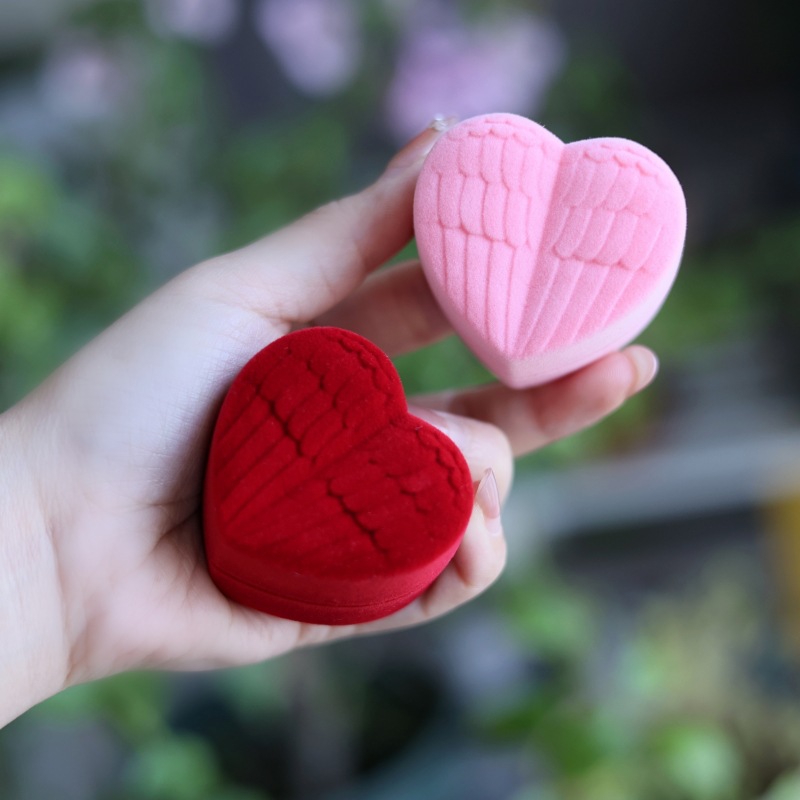36g Weight Romantic Simple Style Heart Shape Solid Color Plastic Embryo Flocking Jewelry Boxes
