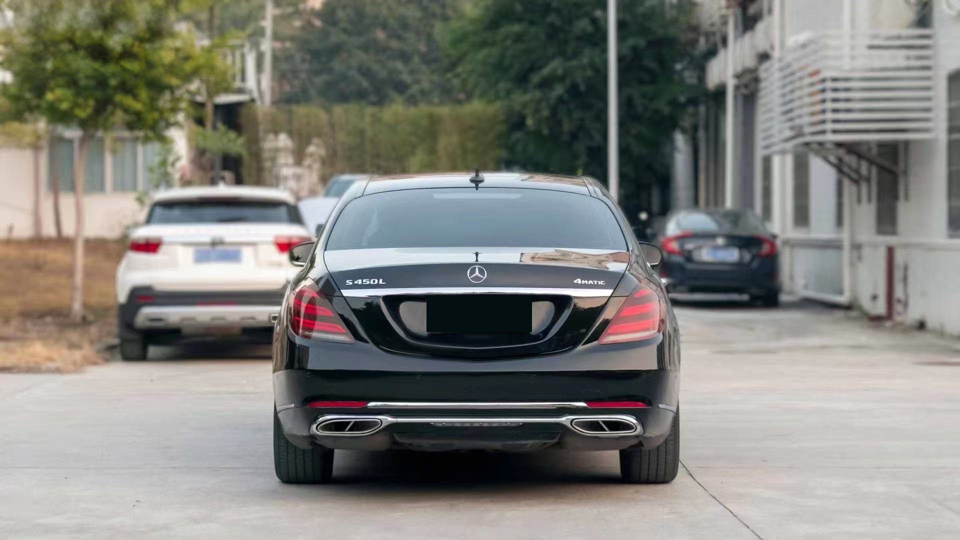 Applicable to 18-20 Model Mercedes-Benz S-Class W222 Late-Model Versions, Modified with Maybach Body Kit, Upgraded Front and Rear Bumpers and Grille