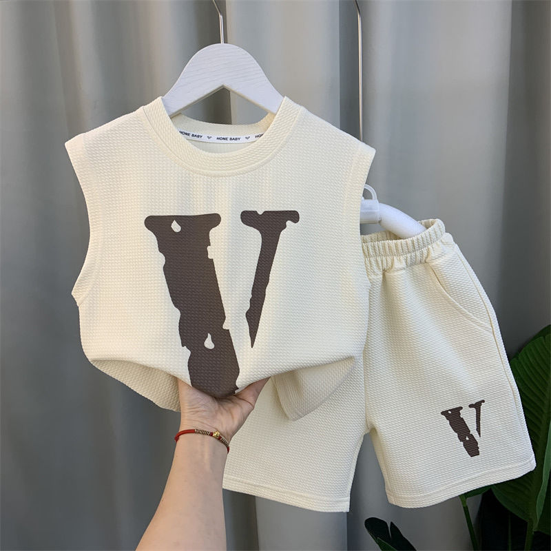Boys vest set 23 new fashionable baby summer sleeveless sports clothes children's internet celebrity pussy two-piece set