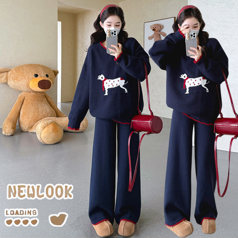 2025 New Winter Fashion Lazy Outing Cartoon Cute Loose Sweater + Wide Leg Pants Slimming Look Maternity Suit