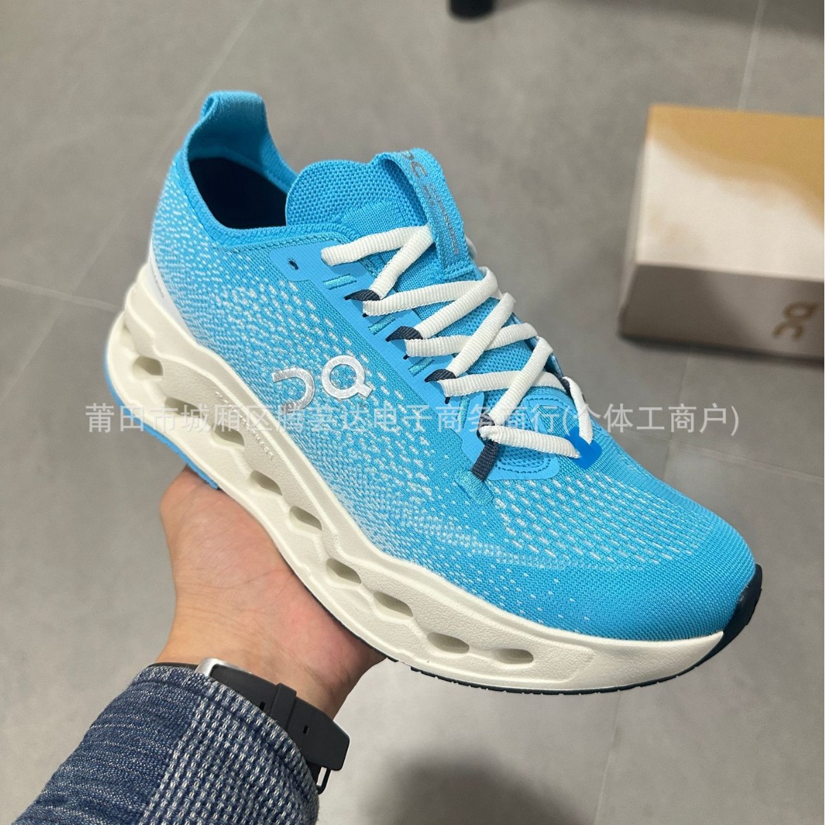 Fábrica de zapatos Putian Onn Run Cloudsurfer Max cómodos y transpirables zapatos deportivos casuales para hombres y mujeres