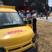 ���H���\ ��h���ձ����H���� ����}������