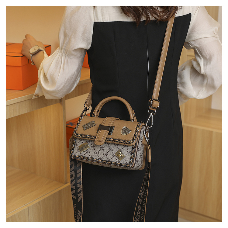 Borsa a tracolla vintage in pelle PU da donna, nuovo distintivo monogramma a contrasto di colore 2025, 2 tracolle regolabili, borsa a tracolla_voghion.com