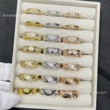 V金高版coco菱格小香风crush戒指镶钻光面简约时尚高级银镀18k金