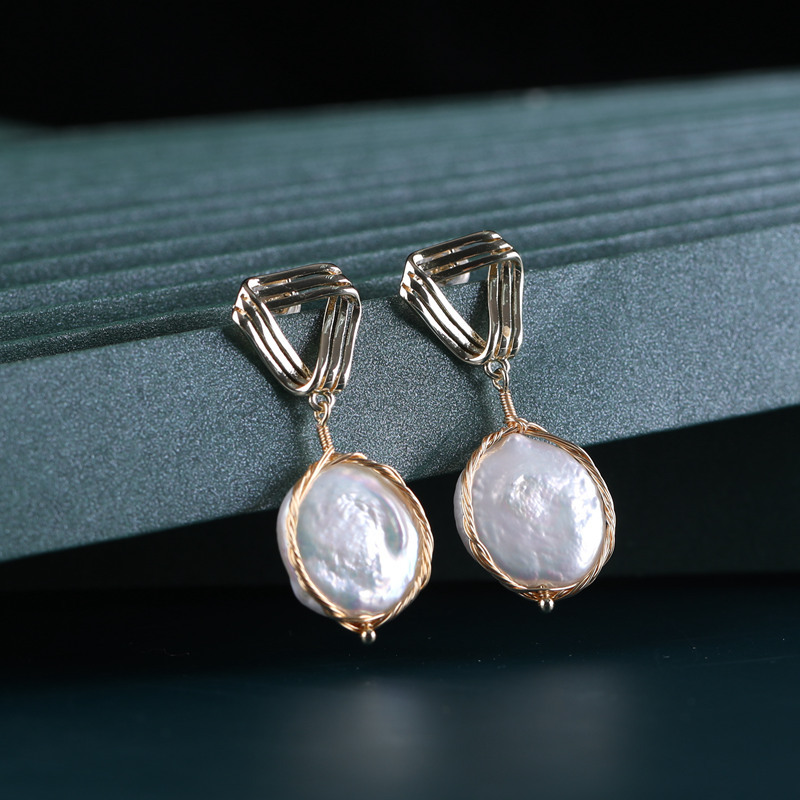 Hoa tai phong c&aacute;ch retro cung điện c&oacute; giấy chứng nhận 925 Kim bạc mạ v&agrave;ng tự nhi&ecirc;n nước ngọt phẳng Baroque Hoa tai ngọc trai b&ocirc;ng tai