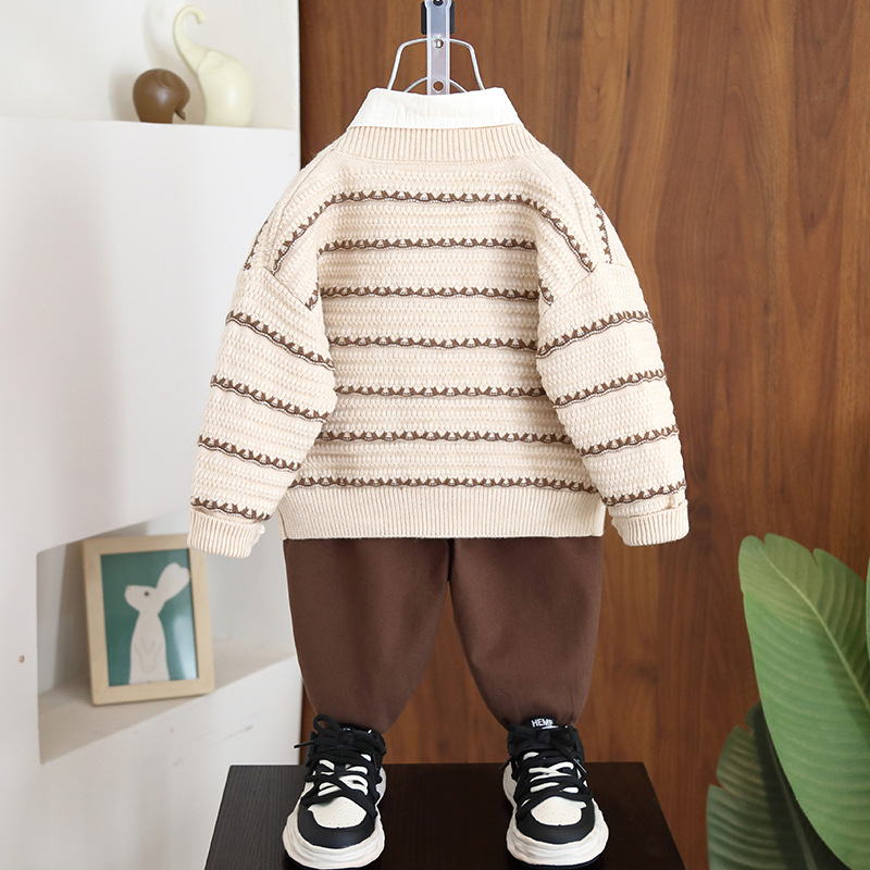 7072 Traje de tres piezas de primavera y otoño para niños 2025 primavera nueva chaqueta para niños traje de cardigan de punto ropa de bebé de moda