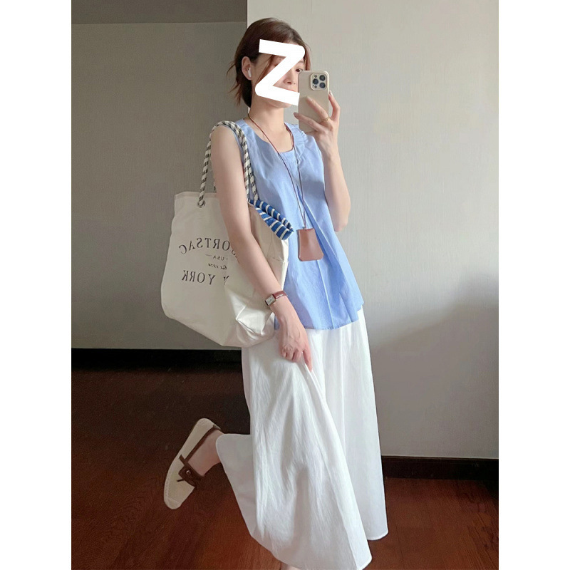 韓国の優しいスタイルの女性用夏スーツ、スイートブルーのノースリーブベストトップ、ハイウエストスカートの2点セット|undefined